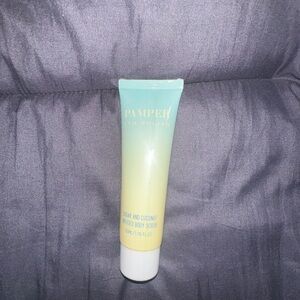 Pamper Ginger and Coconut Body Scrub